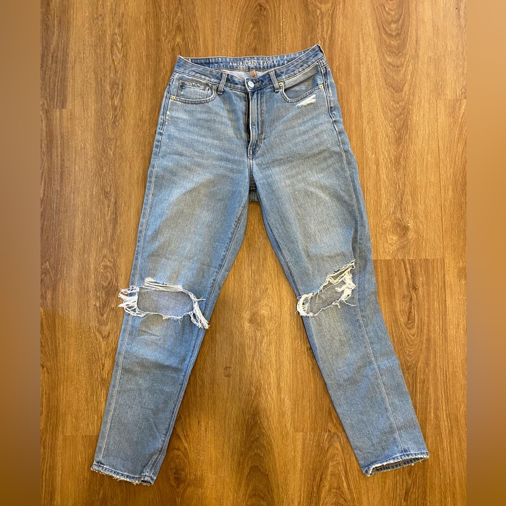 American Eagle Mom Jeans